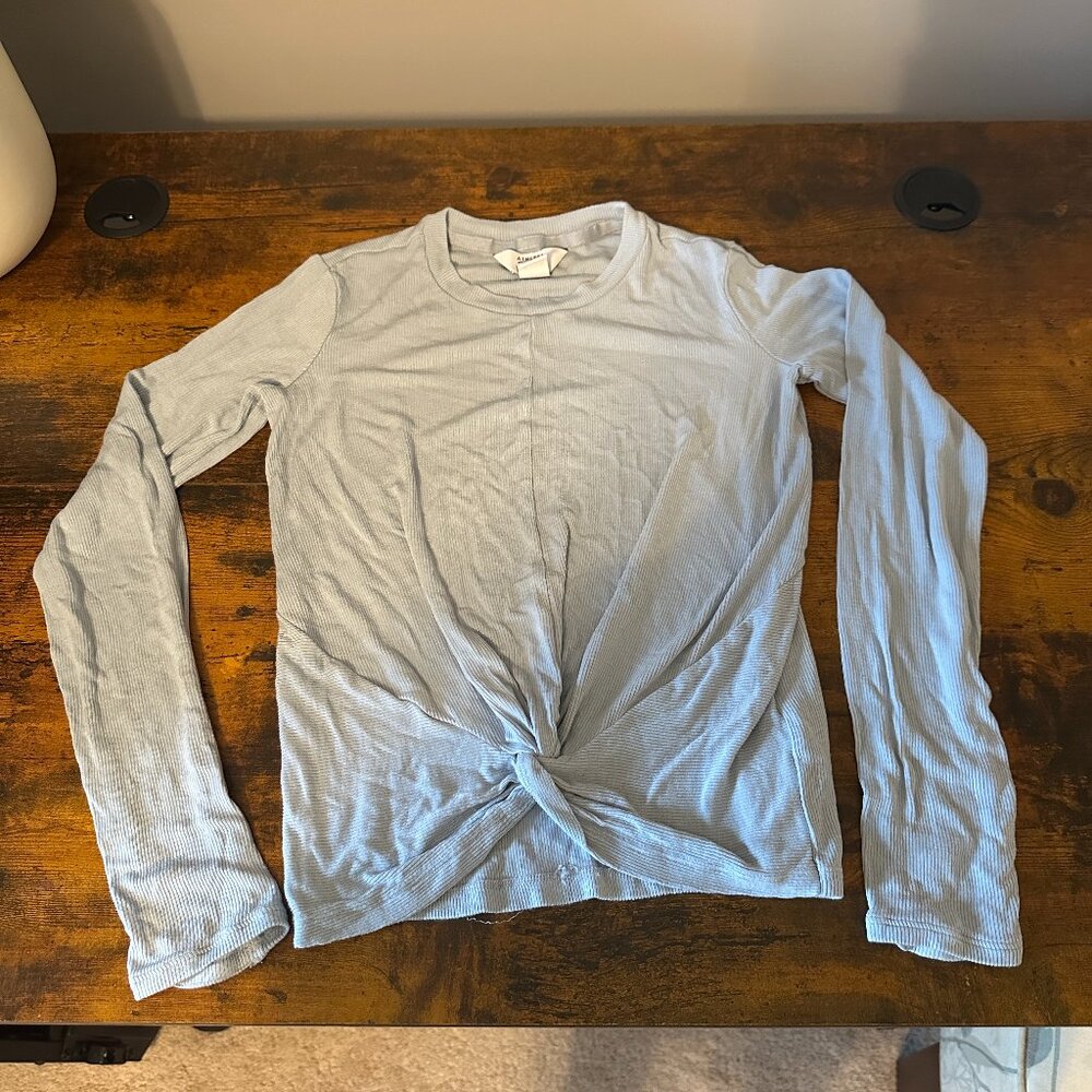 Athleta Girl Long Sleeve T-Shirt (Blue)